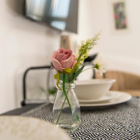 プレストンCozy Studio Flat For Rentアパートメント エクステリア 写真